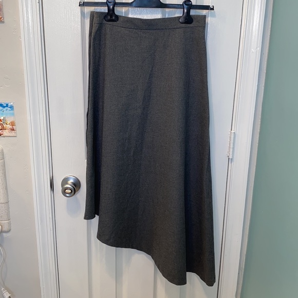 Zara Asymmetrical Skirt With Side Buttons - Picture 4 of 8